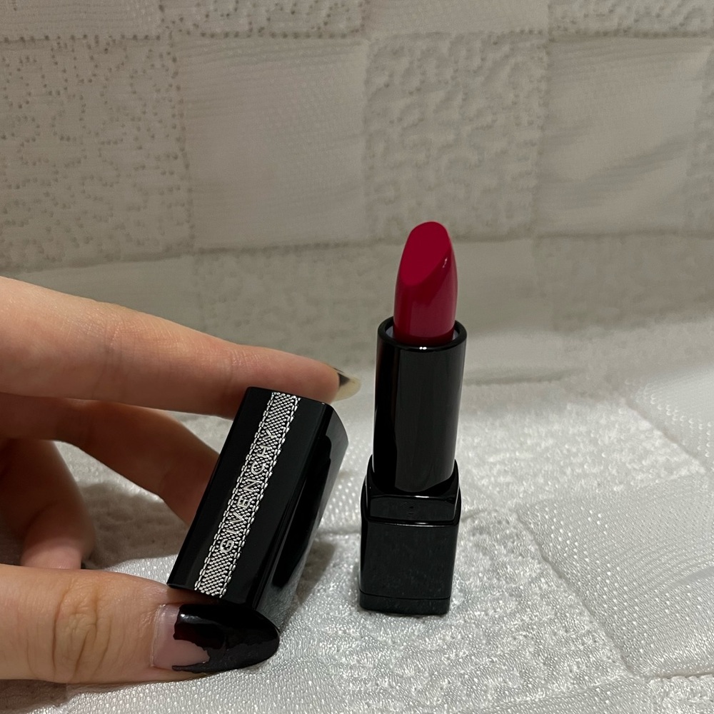 Givenchy mini lipstick
